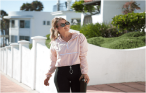 9 Amazing Hooded Sweatshirts to Try In Every Season